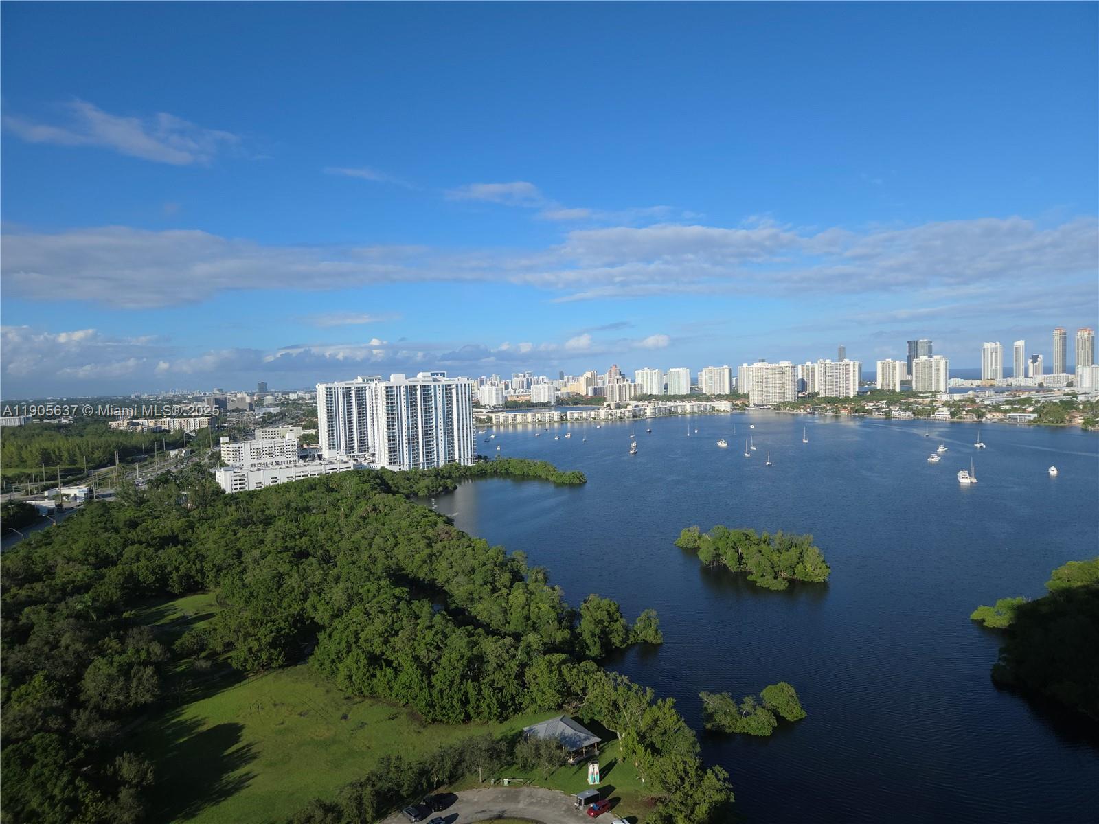 16385 N Biscayne Blvd #2704, North Miami Beach FL 33160