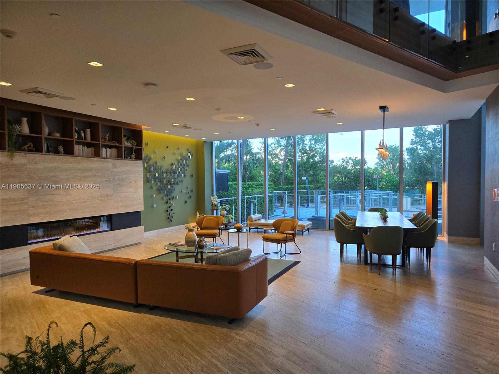 16385 N Biscayne Blvd #2704, North Miami Beach FL 33160