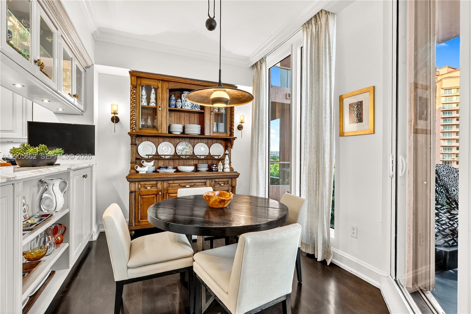 60 Edgewater Dr #7A, Coral Gables FL 33133