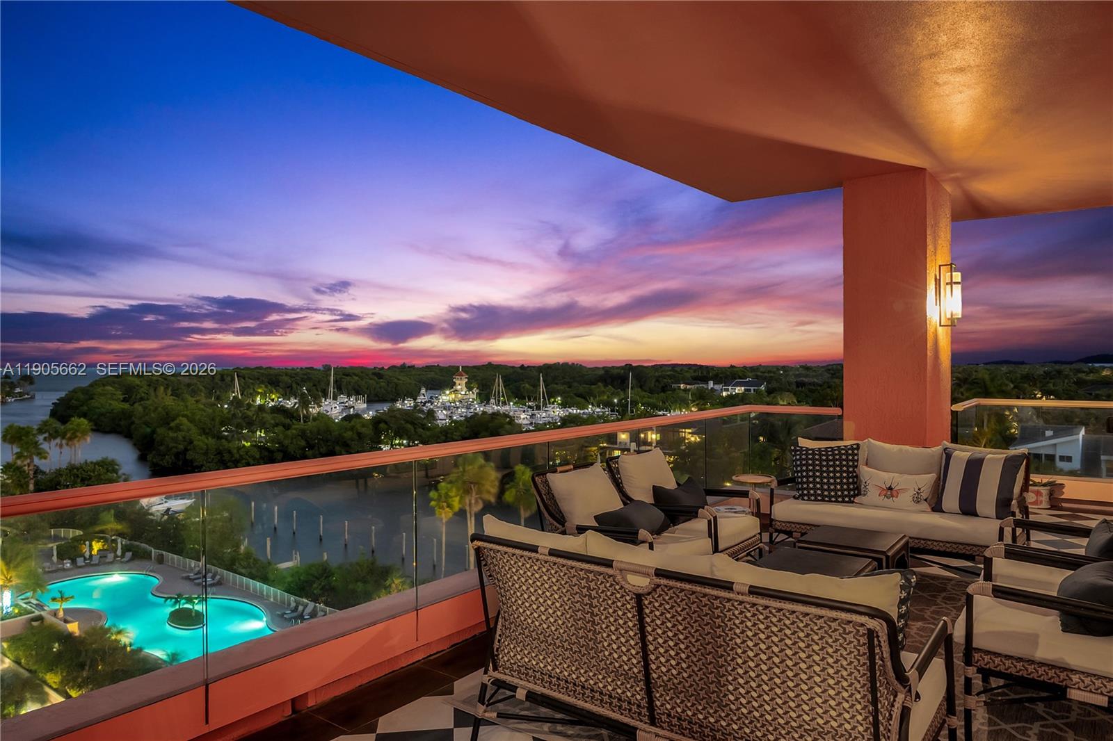 60 Edgewater Dr #7A, Coral Gables FL 33133