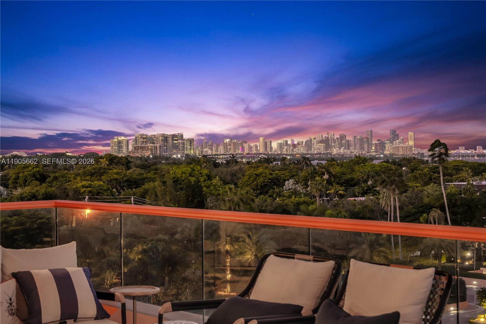 60 Edgewater Dr #7A, Coral Gables FL 33133