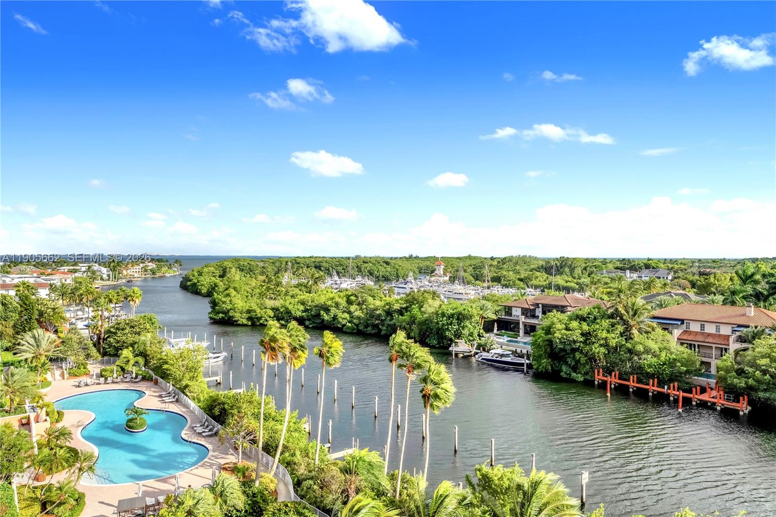 60 Edgewater Dr #7A, Coral Gables FL 33133