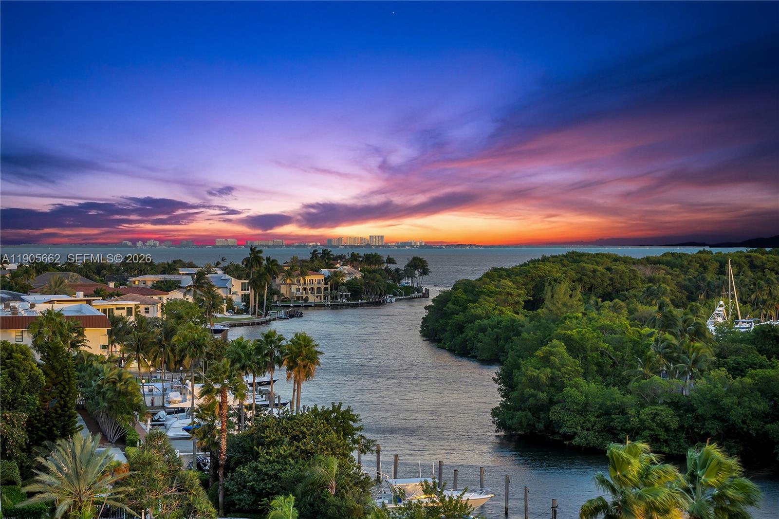 60 Edgewater Dr #7A, Coral Gables FL 33133