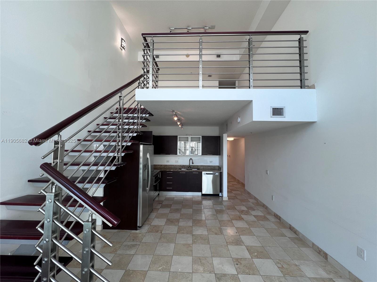 41 SE 5th St #2211, Miami FL 33131