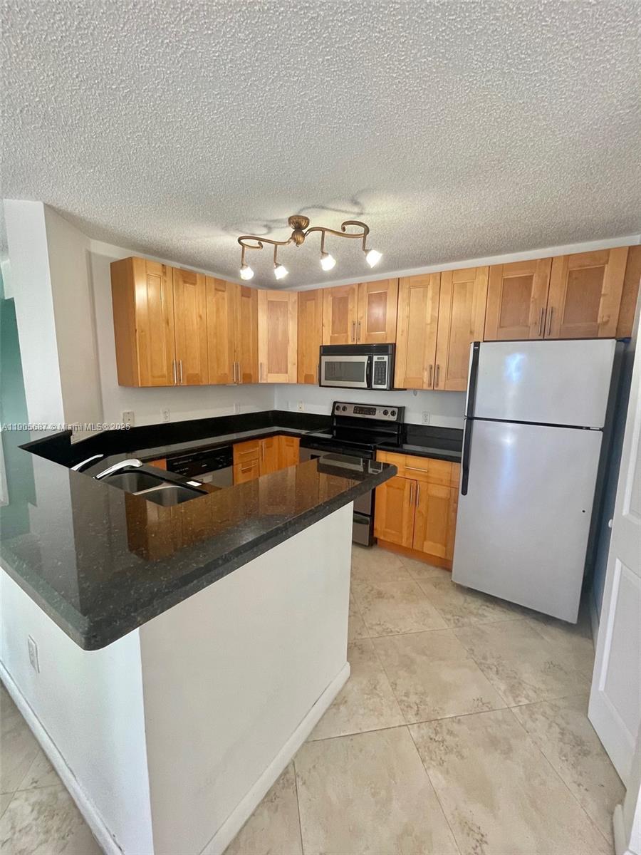 19999 E Country Club Dr #1604, Aventura FL 33180