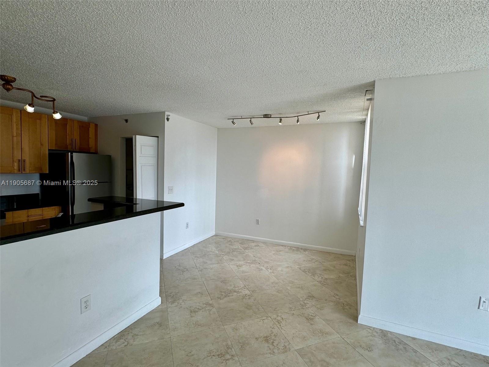 19999 E Country Club Dr #1604, Aventura FL 33180