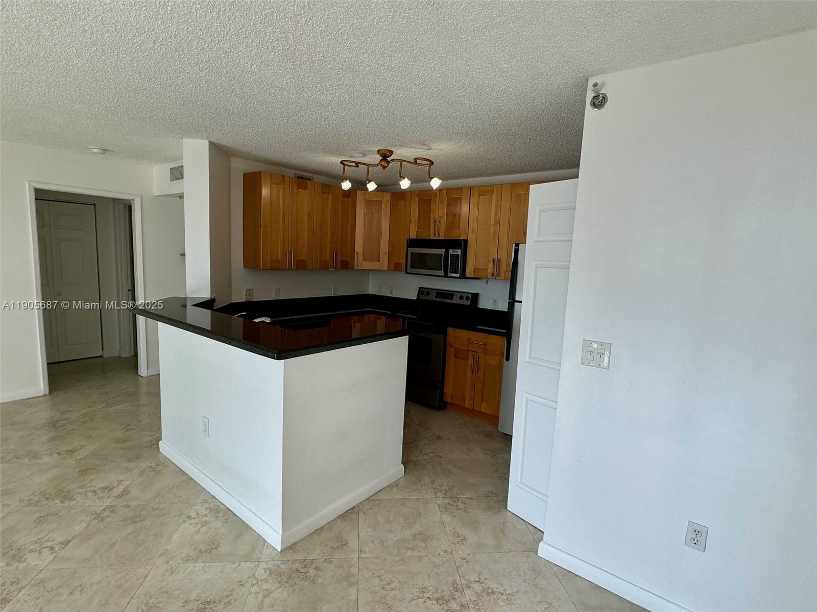 19999 E Country Club Dr #1604, Aventura FL 33180