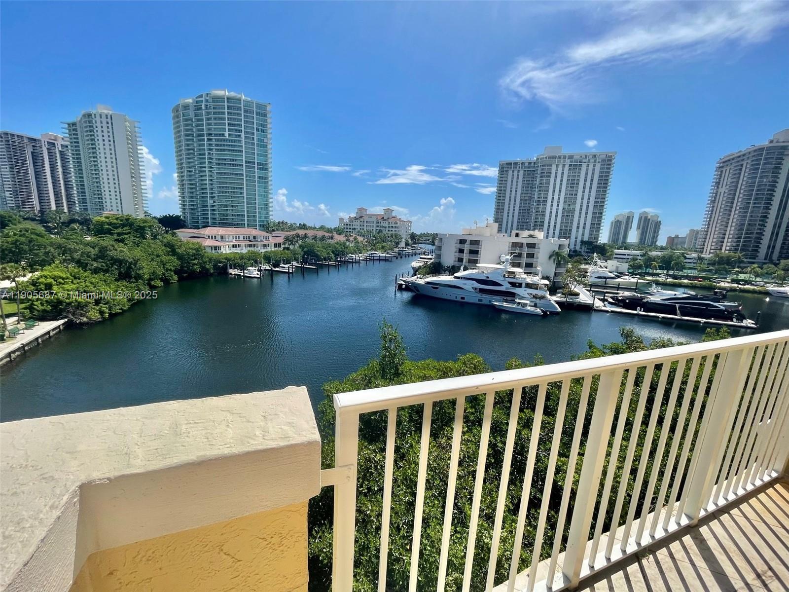 19999 E Country Club Dr #1604, Aventura FL 33180