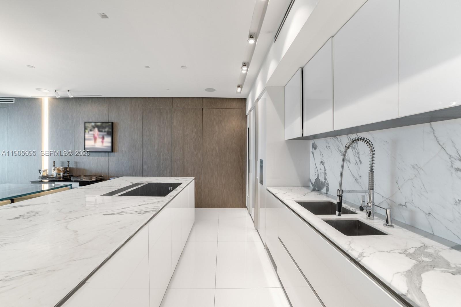 10201 Collins Ave #807, Bal Harbour FL 33154