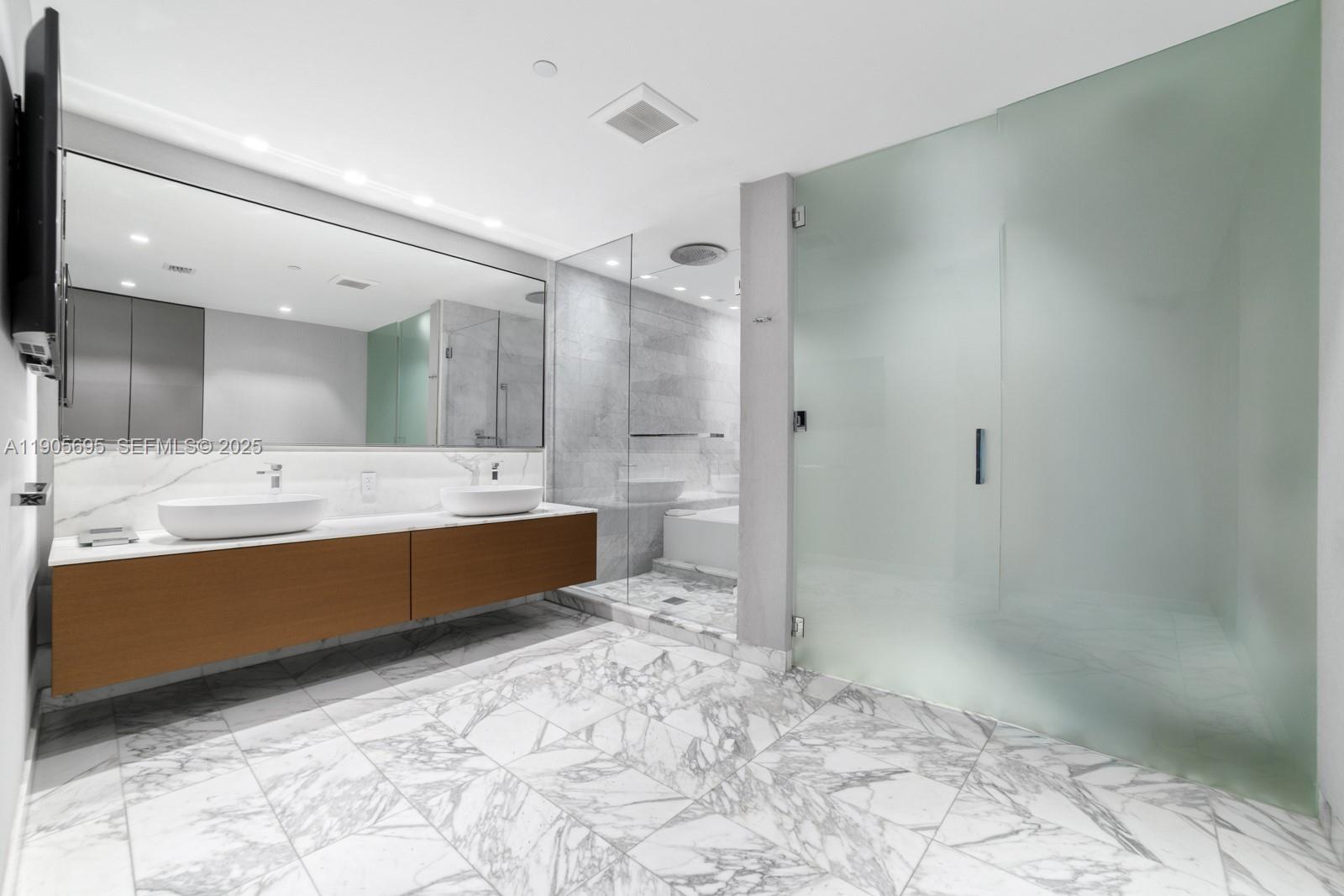 10201 Collins Ave #807, Bal Harbour FL 33154