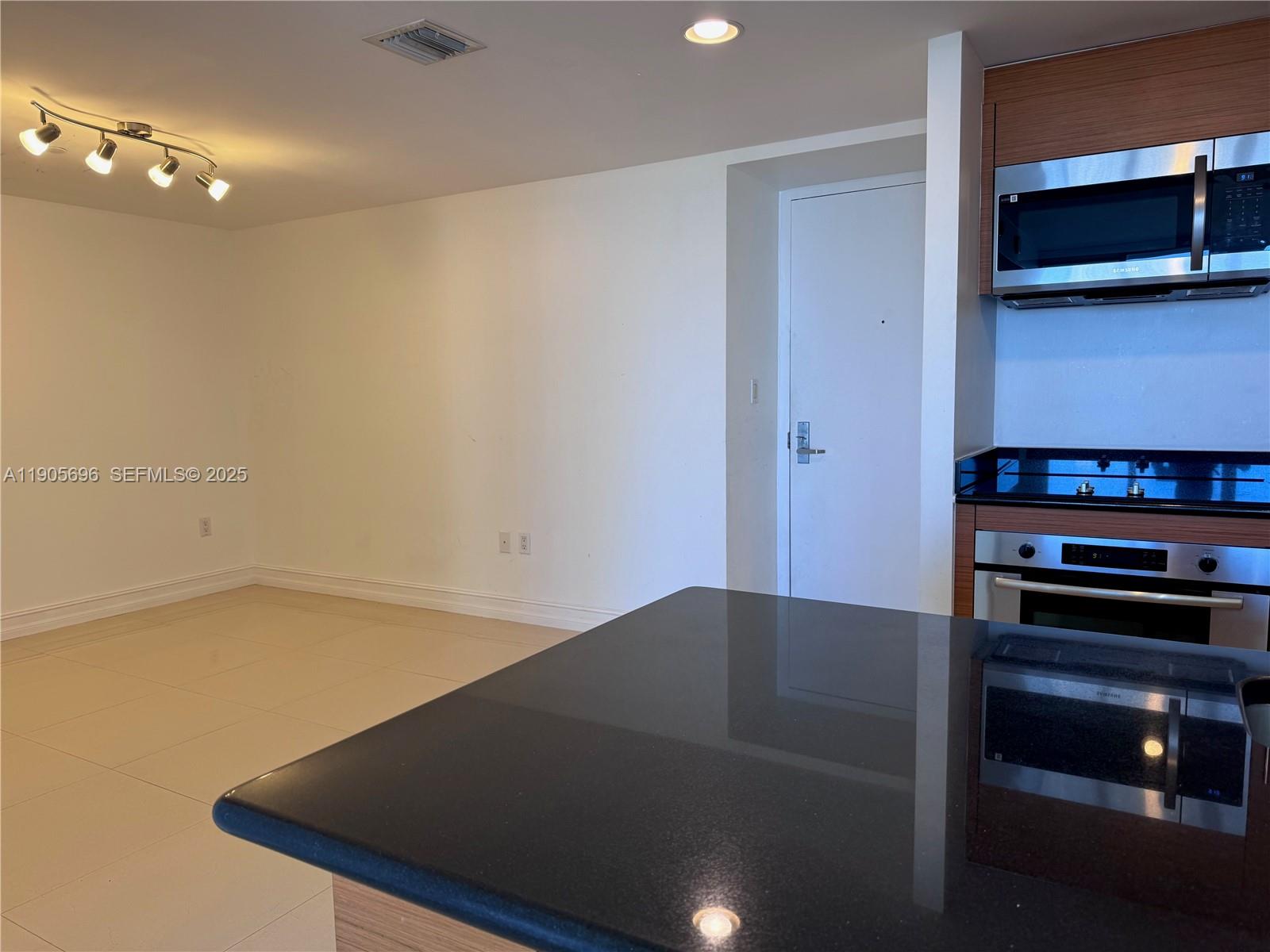 50 Biscayne Blvd #2507, Miami FL 33132