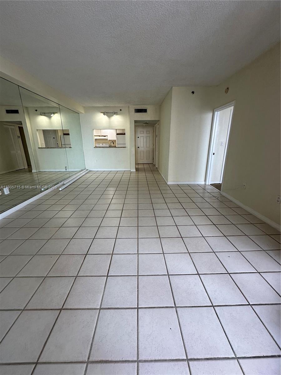 540 Brickell Key Dr #1706, Miami FL 33131