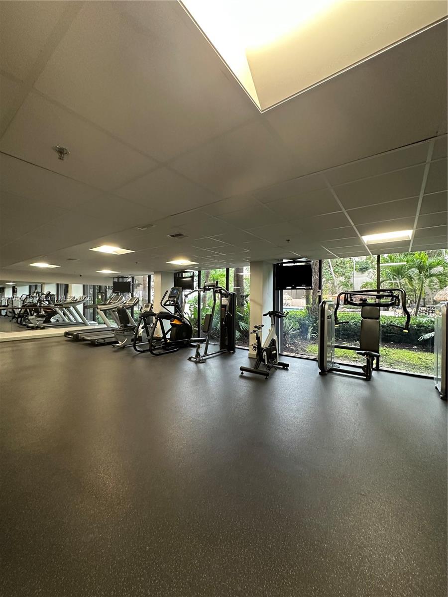 540 Brickell Key Dr #1706, Miami FL 33131