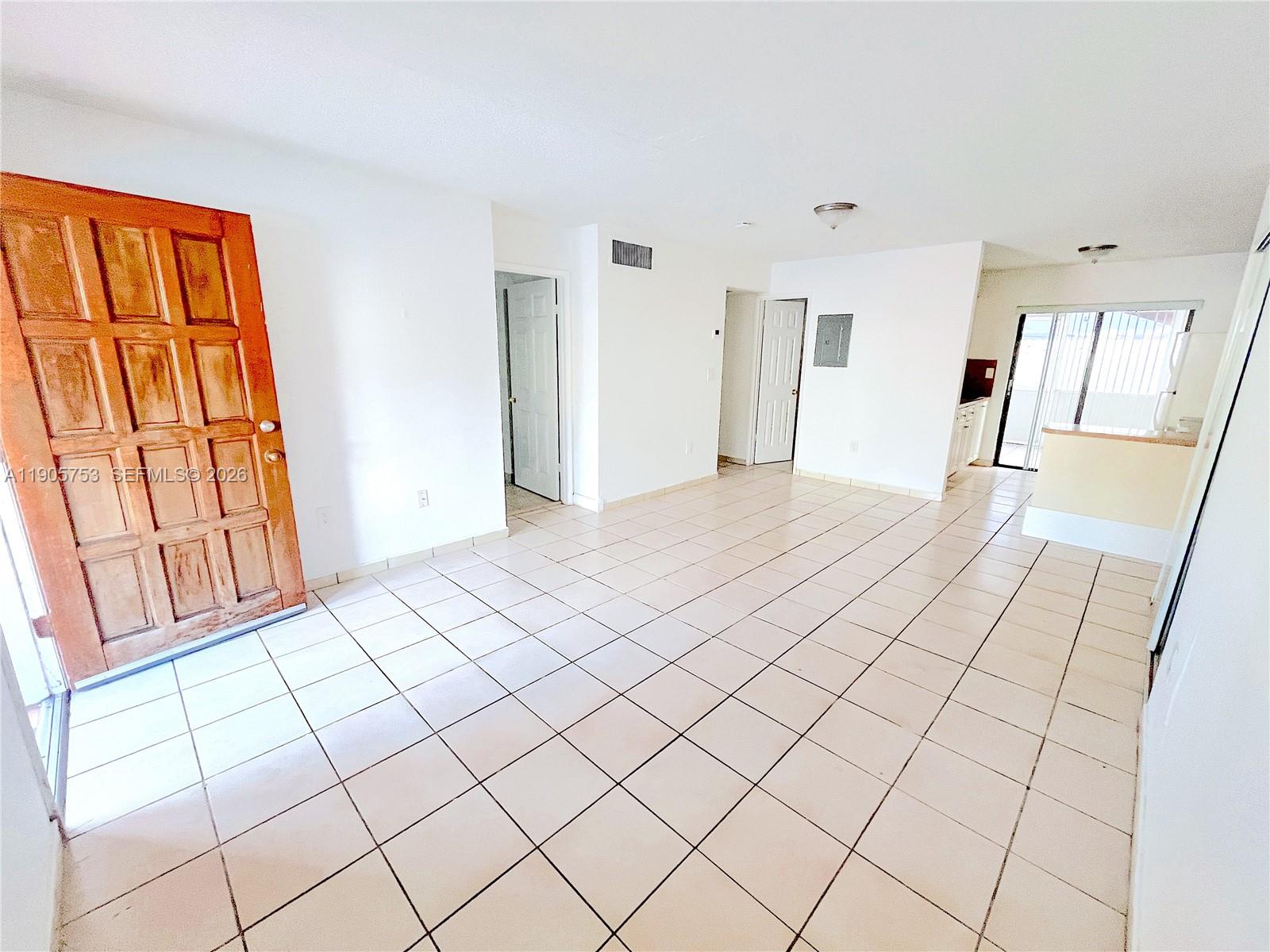 2740 W 63rd St #104, Hialeah FL 33016