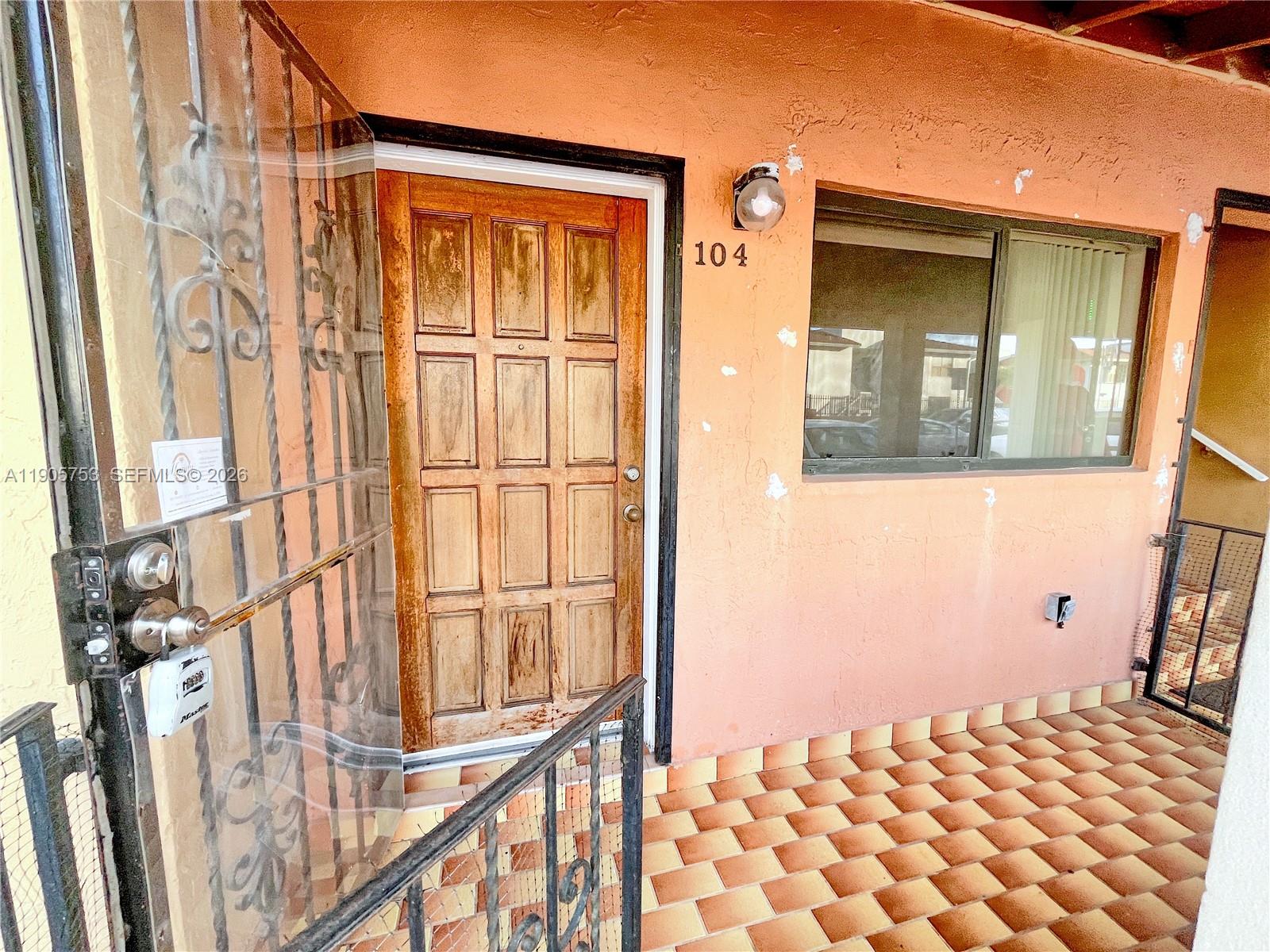 2740 W 63rd St #104, Hialeah FL 33016