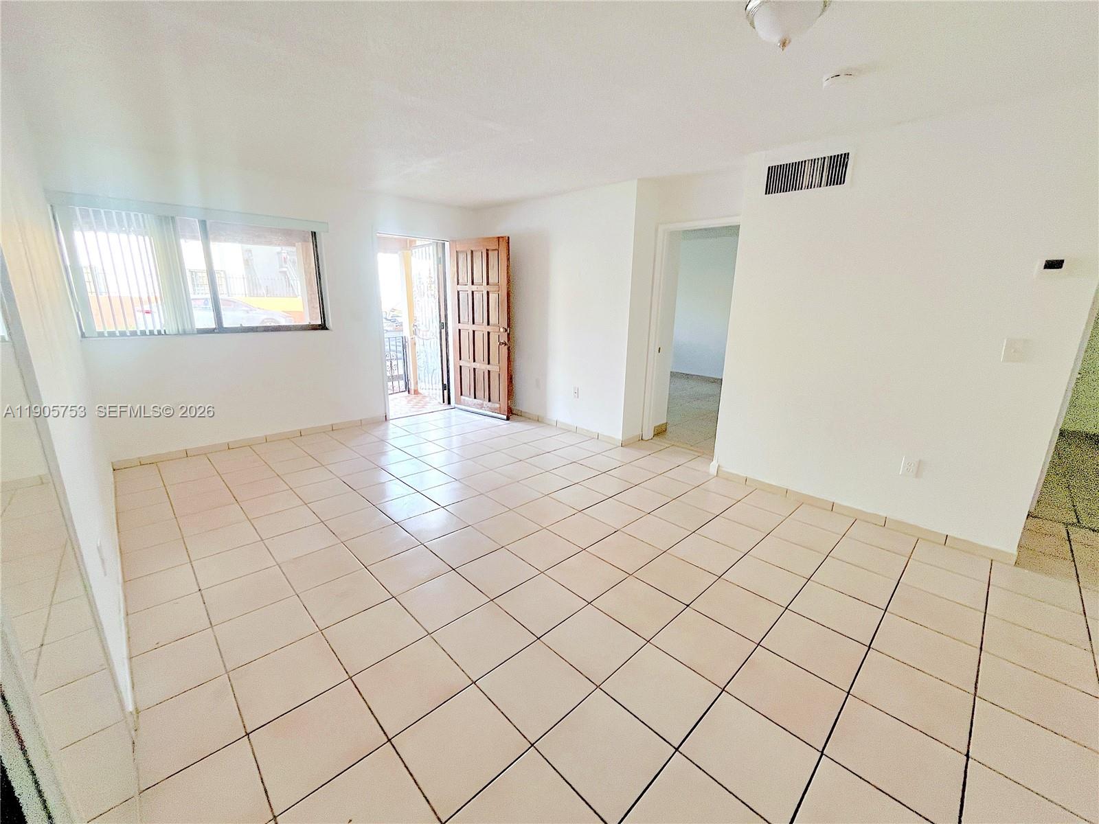2740 W 63rd St #104, Hialeah FL 33016