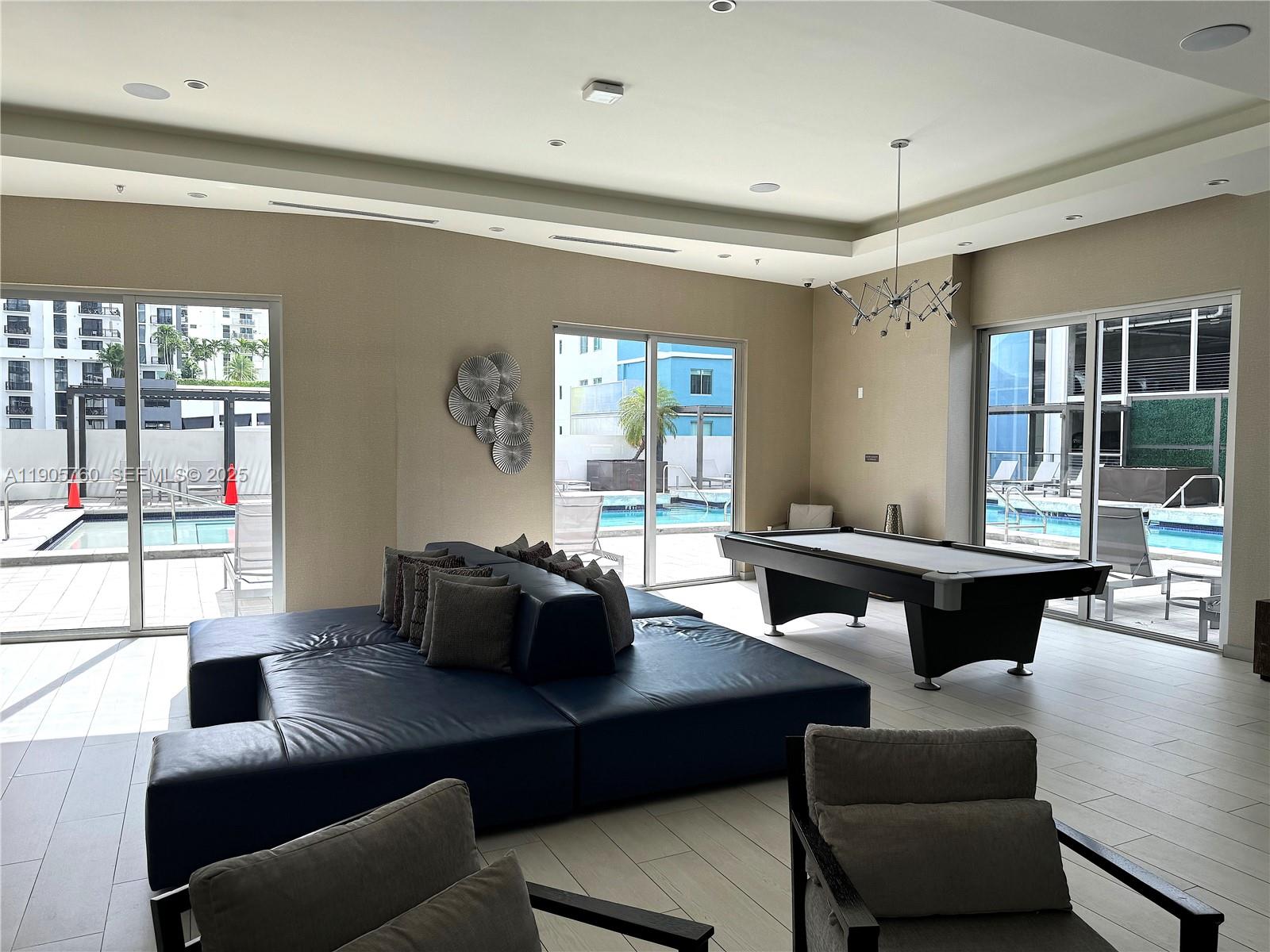 1010 SW 2nd Ave #910, Miami FL 33130
