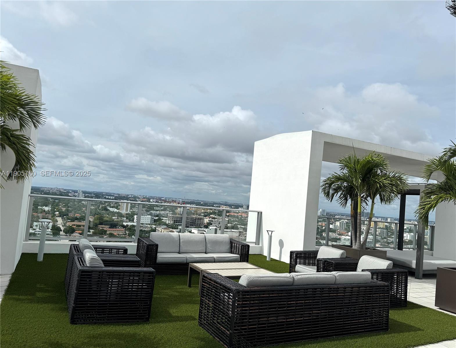 1010 SW 2nd Ave #910, Miami FL 33130