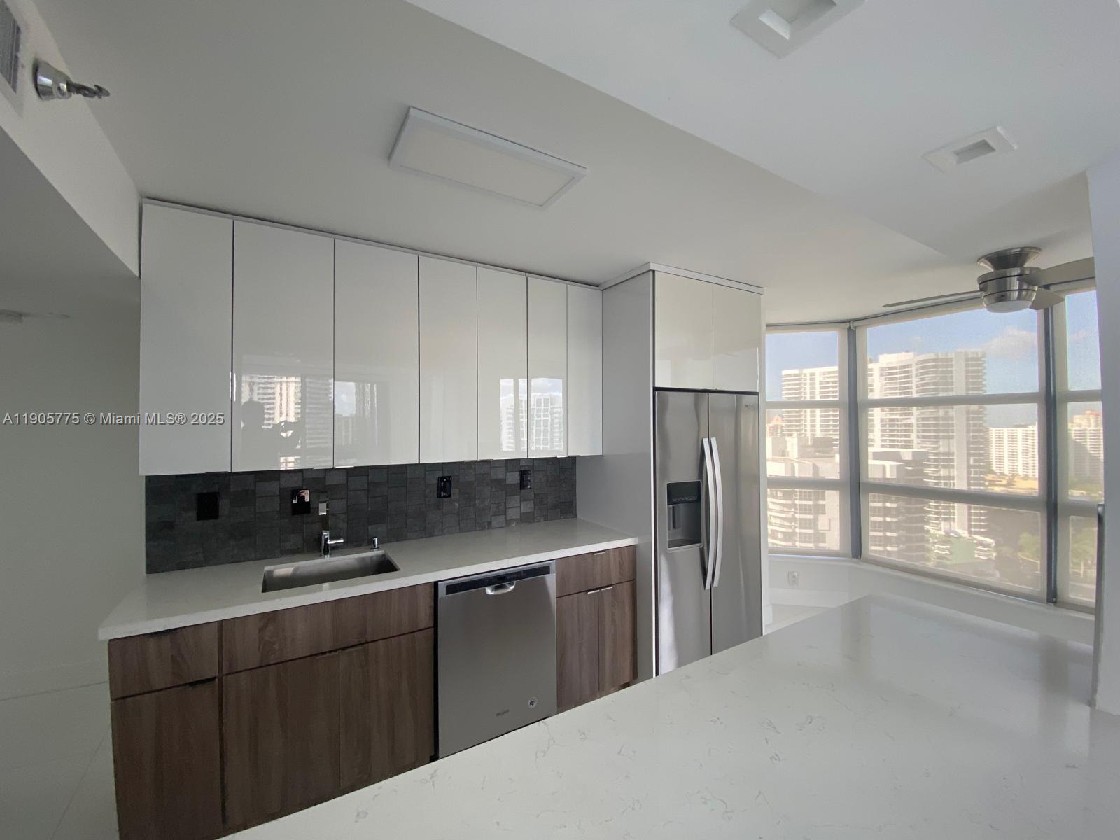 19101 Mystic Pointe Dr #2306, Aventura FL 33180