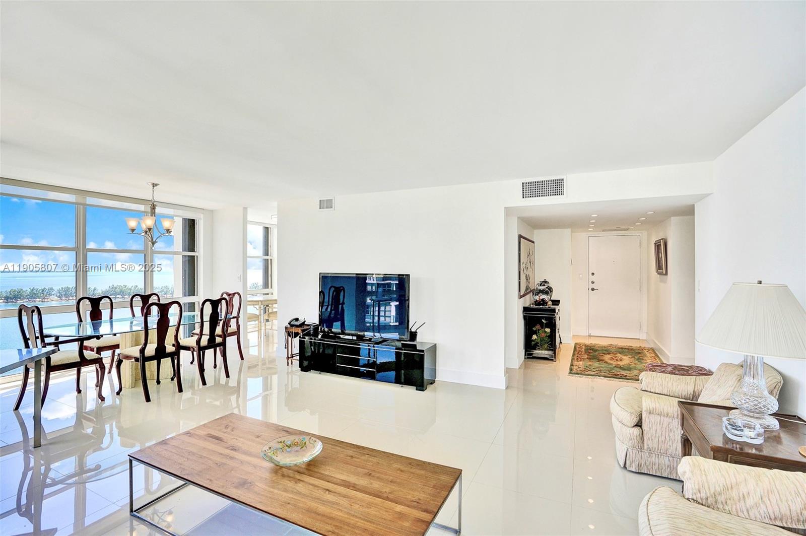 1901 Brickell Ave #B2214, Miami FL 33129