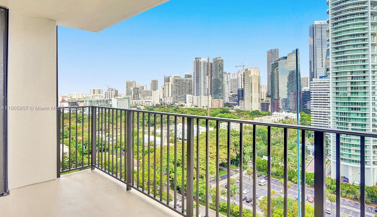1901 Brickell Ave #B2214, Miami FL 33129