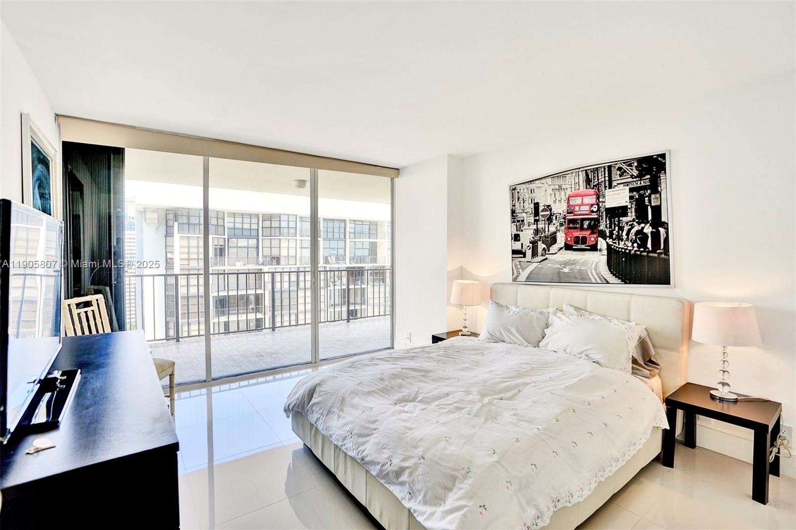 1901 Brickell Ave #B2214, Miami FL 33129