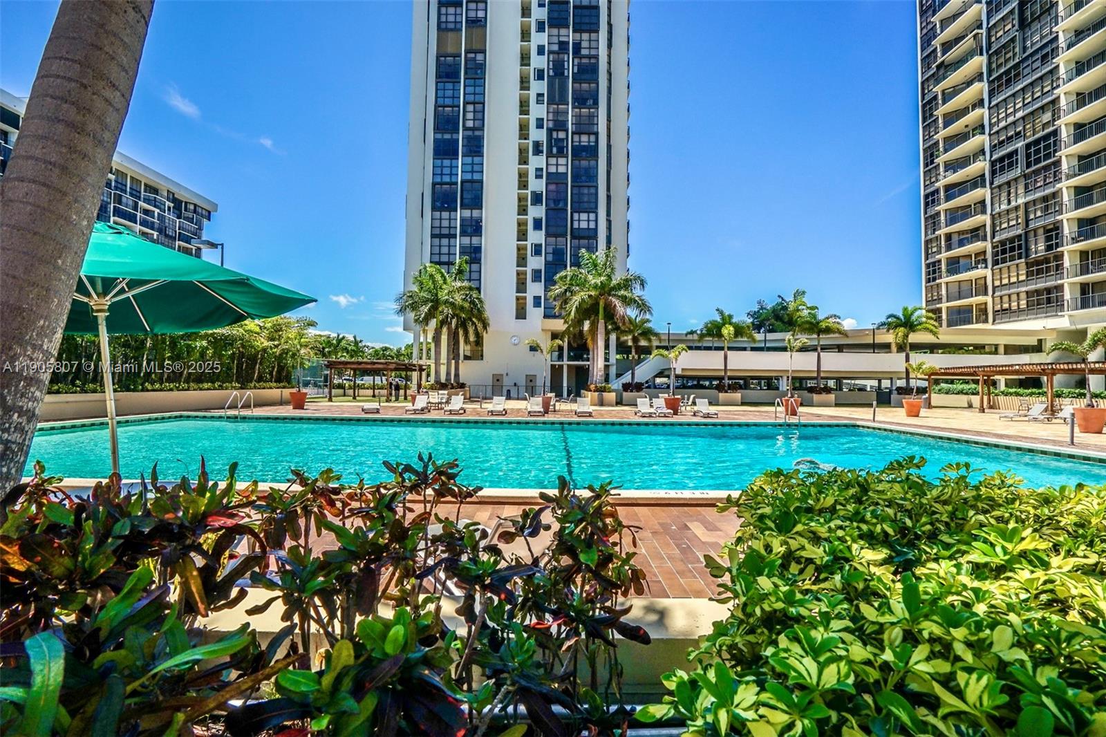 1901 Brickell Ave #B2214, Miami FL 33129