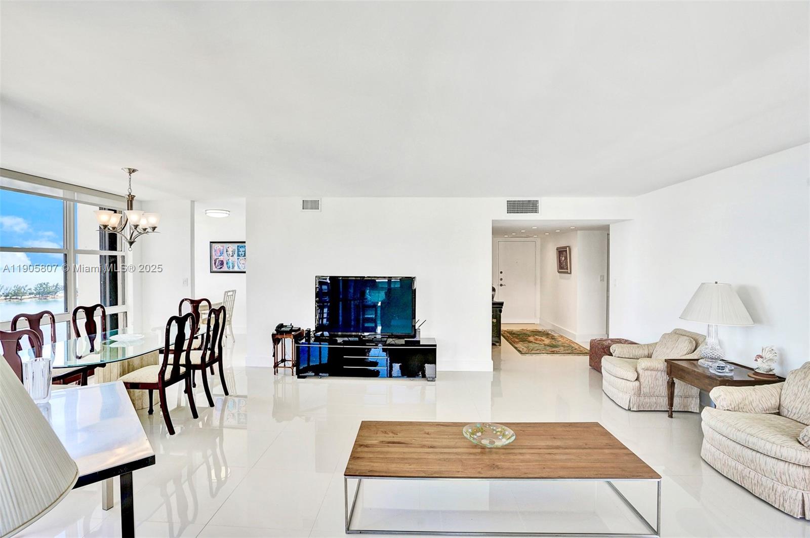 1901 Brickell Ave #B2214, Miami FL 33129