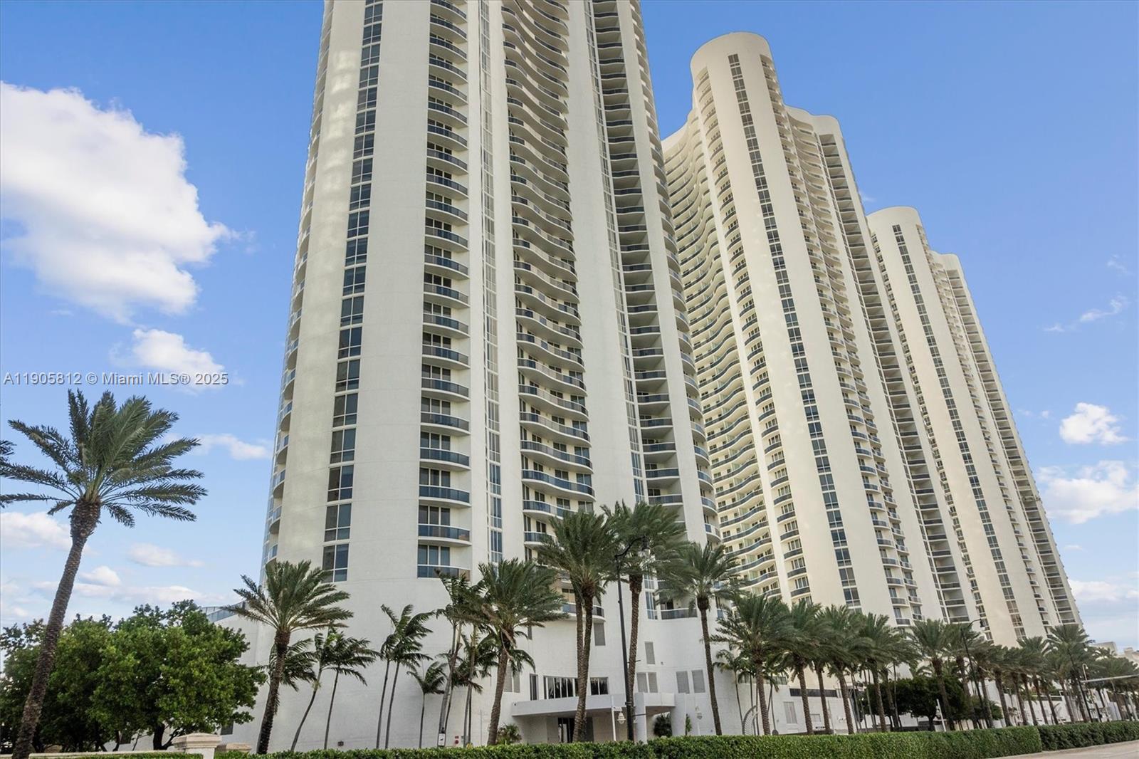 15811 Collins Ave #3405, Sunny Isles Beach FL 33160