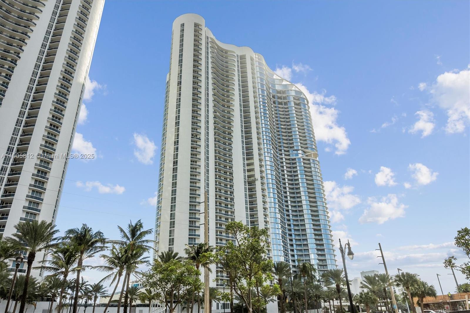 15811 Collins Ave #3405, Sunny Isles Beach FL 33160