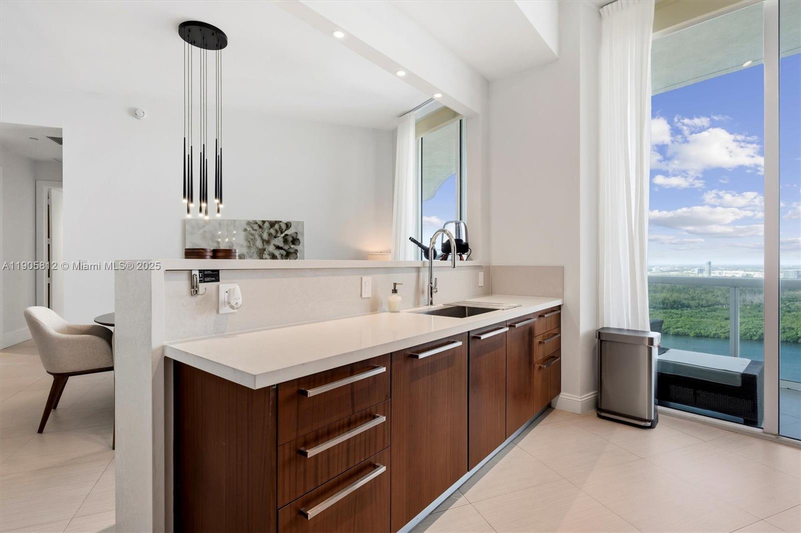 15811 Collins Ave #3405, Sunny Isles Beach FL 33160