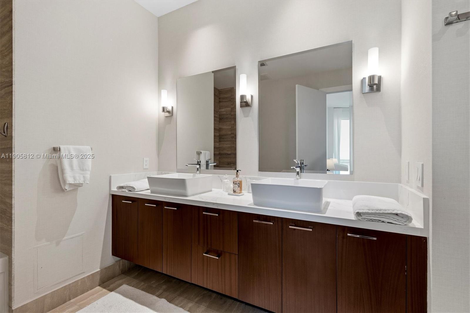 15811 Collins Ave #3405, Sunny Isles Beach FL 33160
