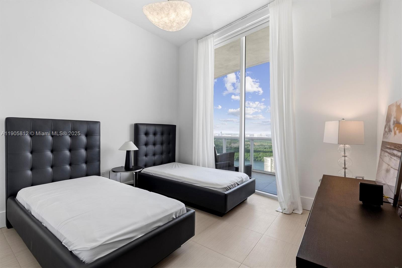 15811 Collins Ave #3405, Sunny Isles Beach FL 33160