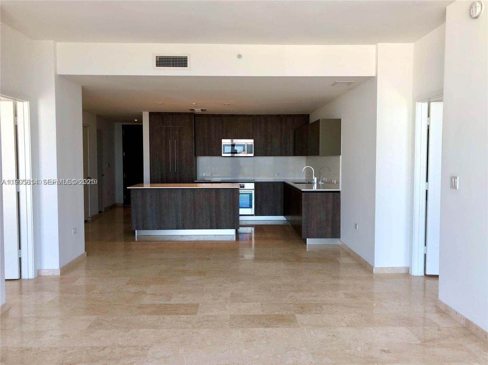 88 SW 7th St #3610, Miami FL 33130