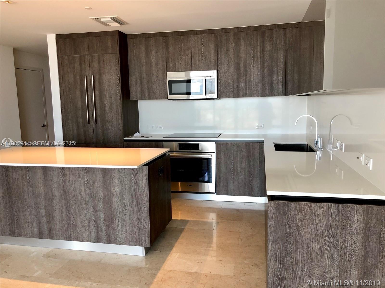88 SW 7th St #3610, Miami FL 33130