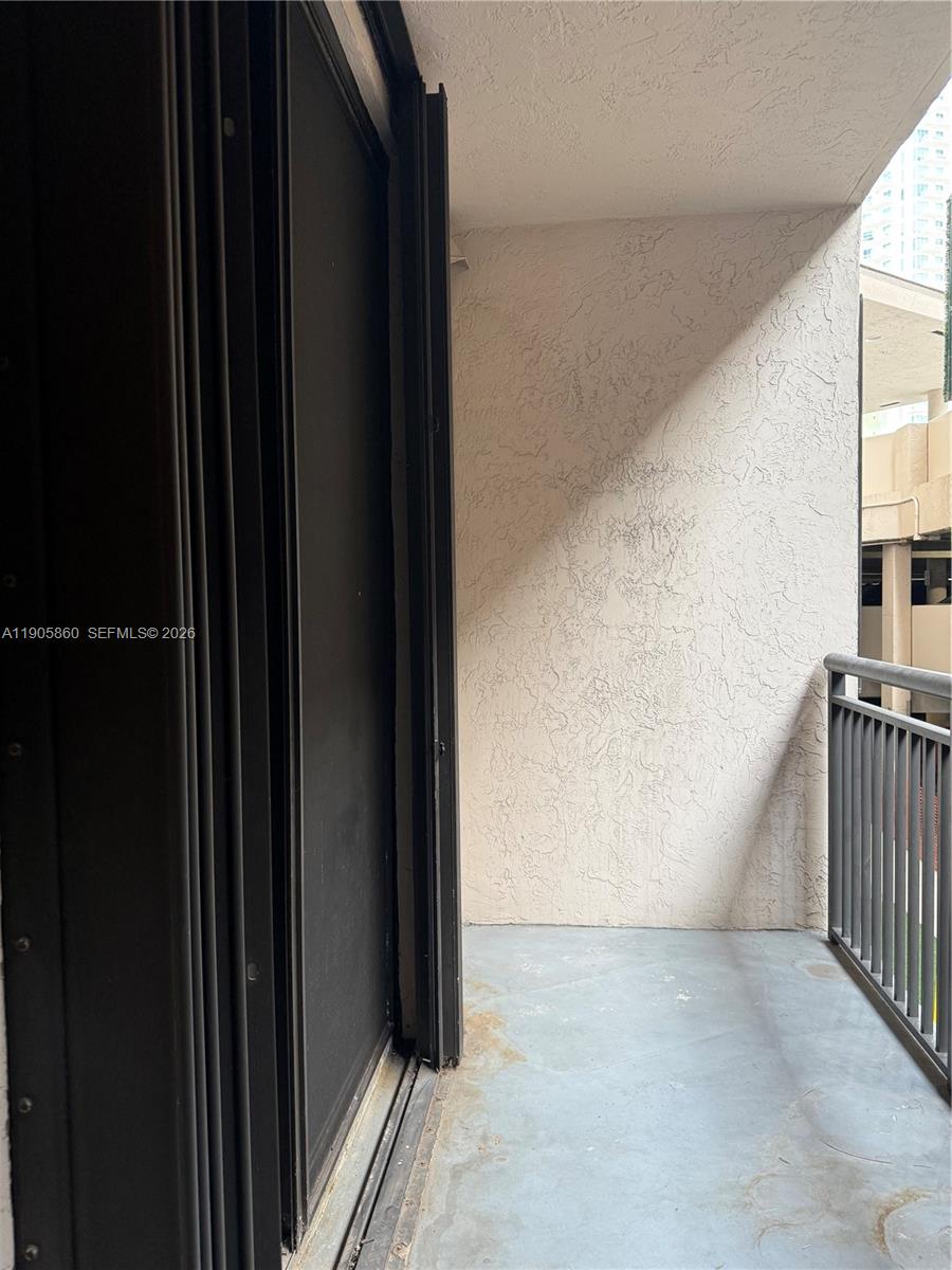 540 Brickell Key Dr #212, Miami FL 33131