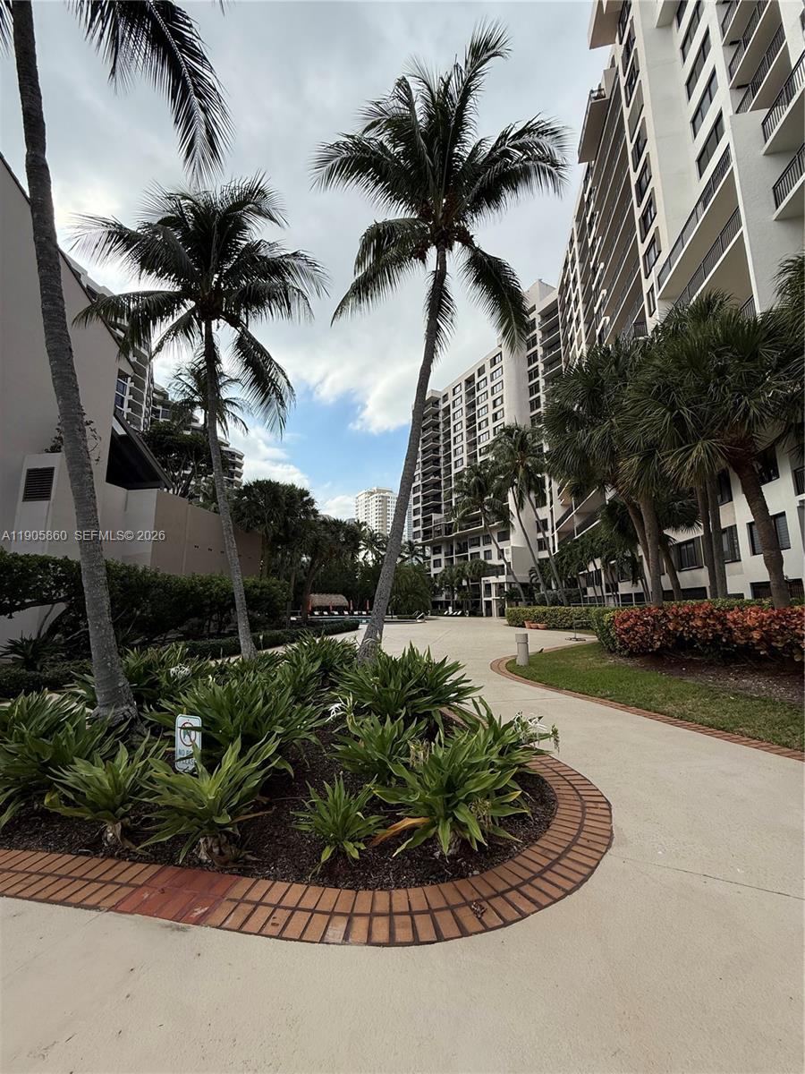 540 Brickell Key Dr #212, Miami FL 33131