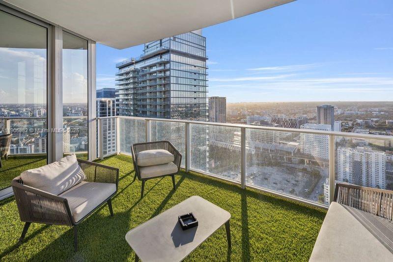 851 NE 1st Ave #3910, Miami FL 33132