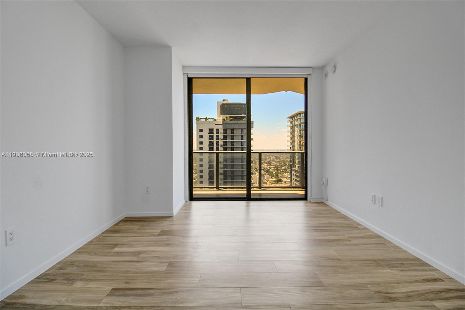801 S Miami Ave #4309, Miami FL 33130