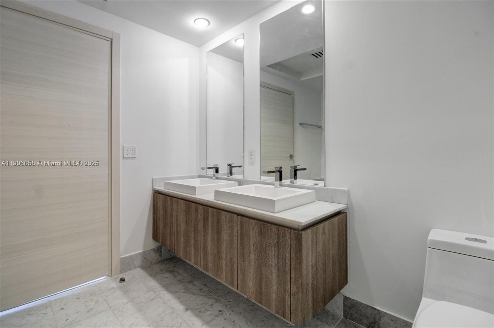801 S Miami Ave #4309, Miami FL 33130