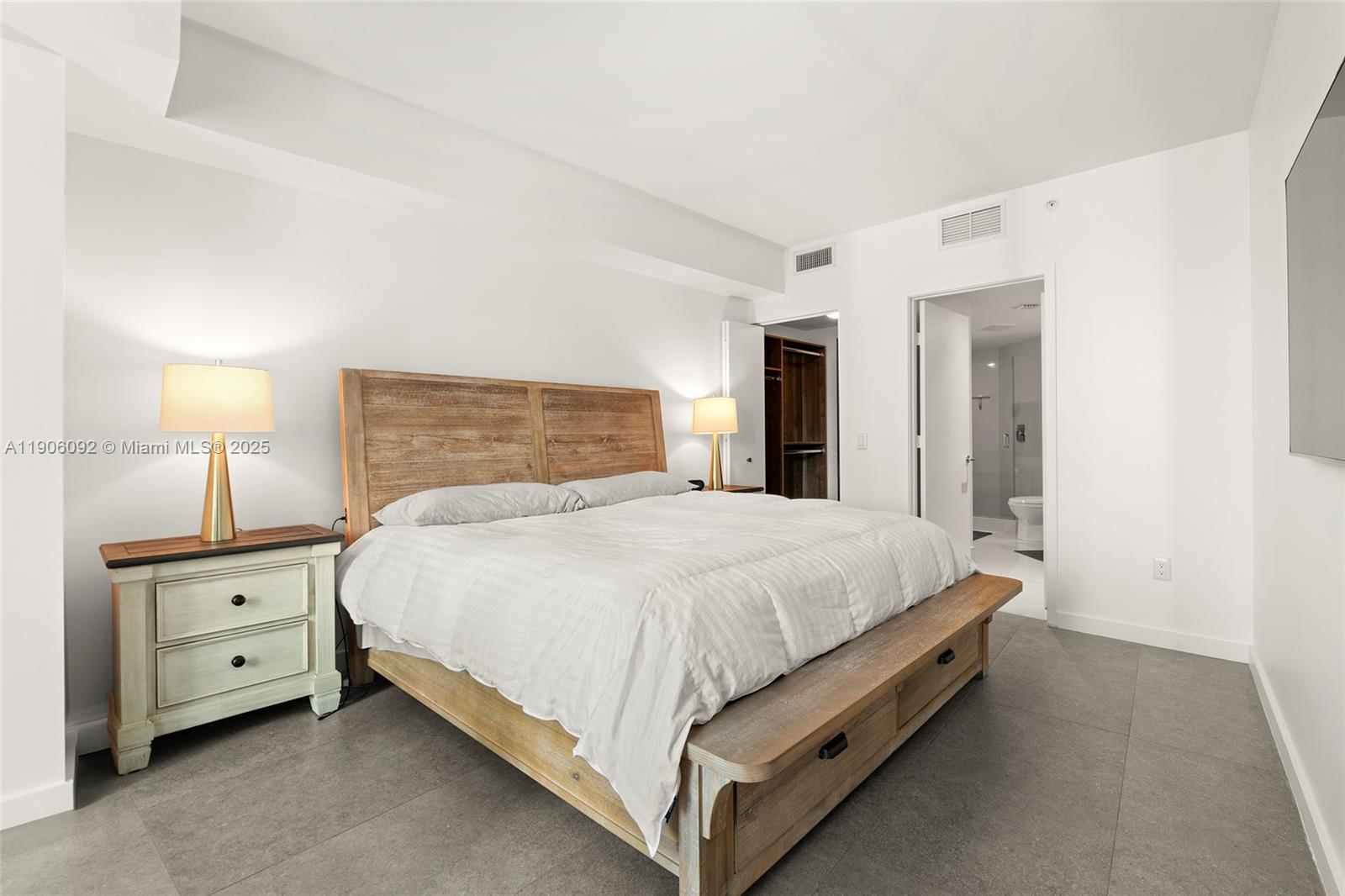 1100 S Miami Ave #2910, Miami FL 33130