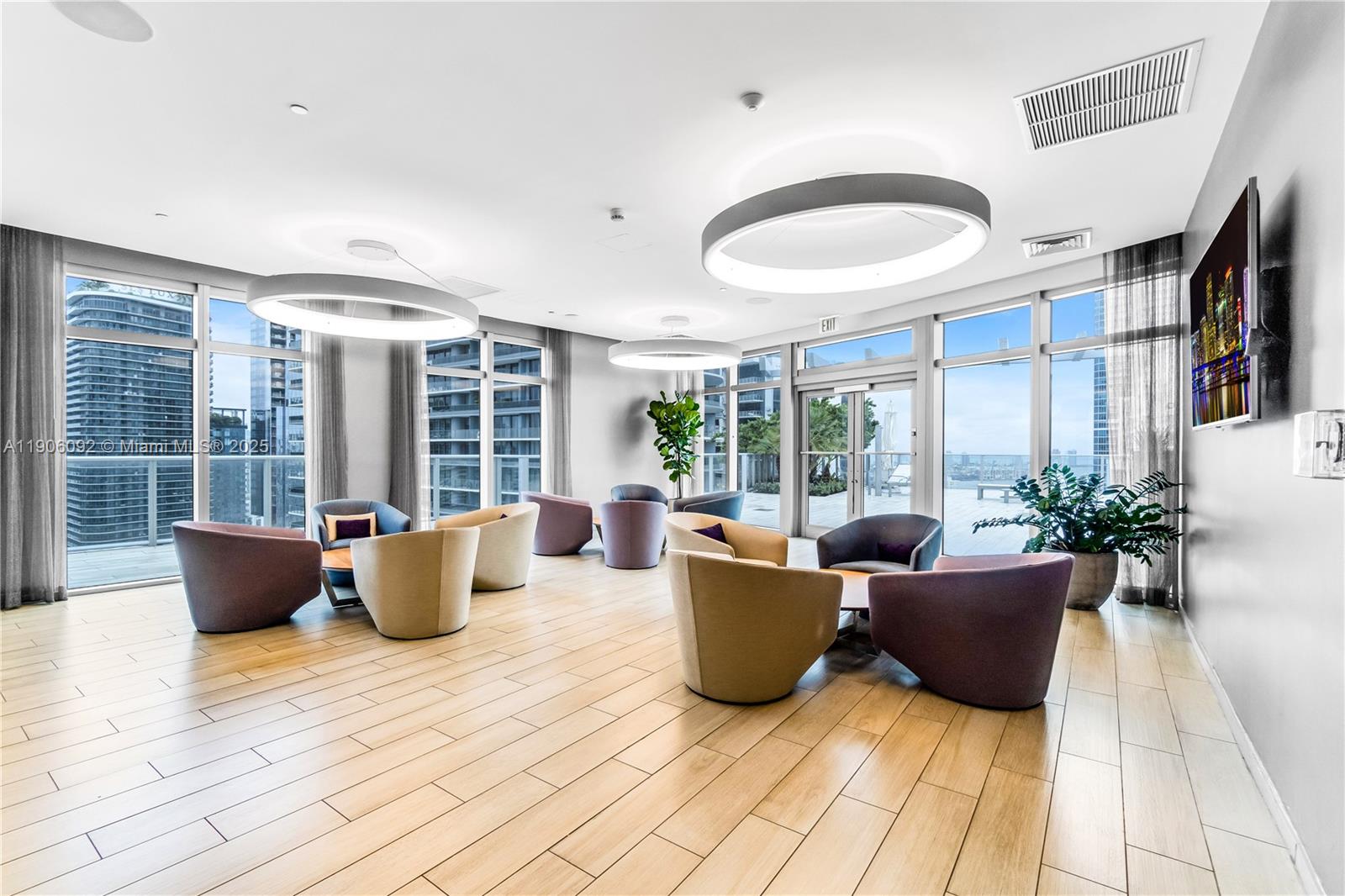 1100 S Miami Ave #2910, Miami FL 33130