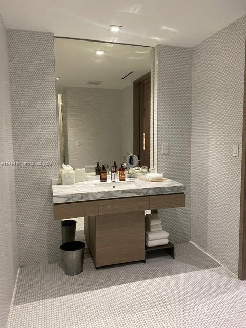 801 S Miami Ave #604, Miami FL 33130