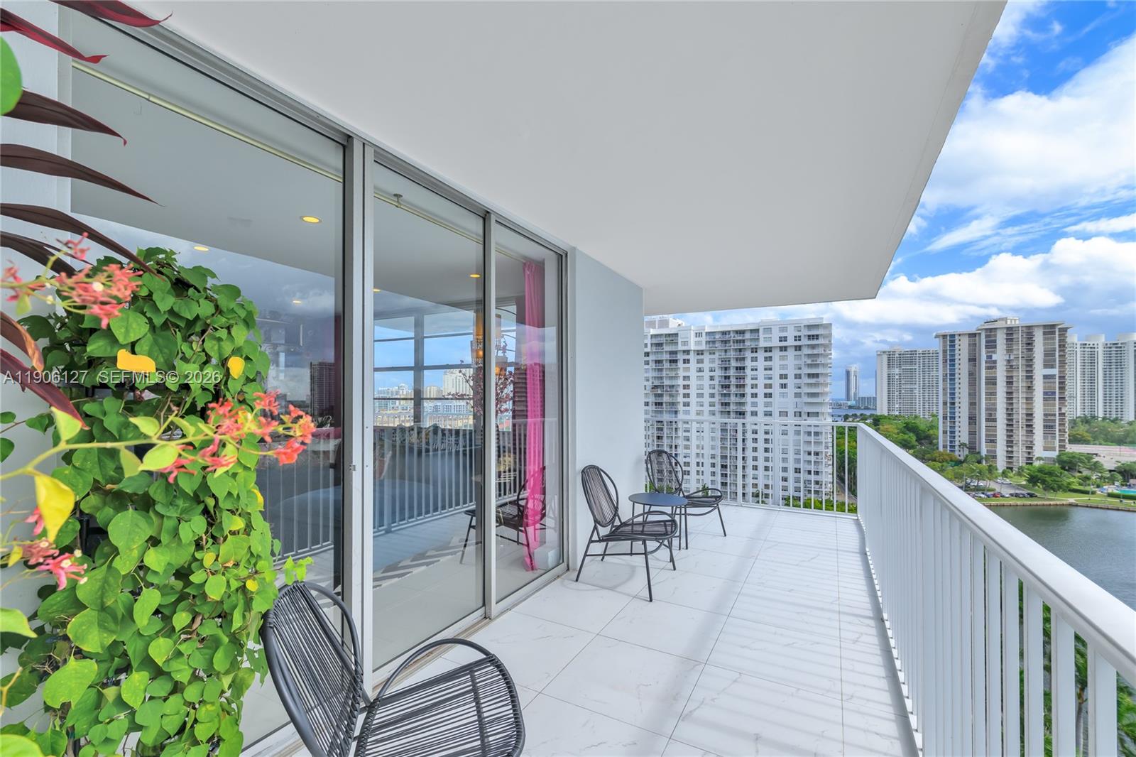 2801 NE 183rd St #1516W, Aventura FL 33160