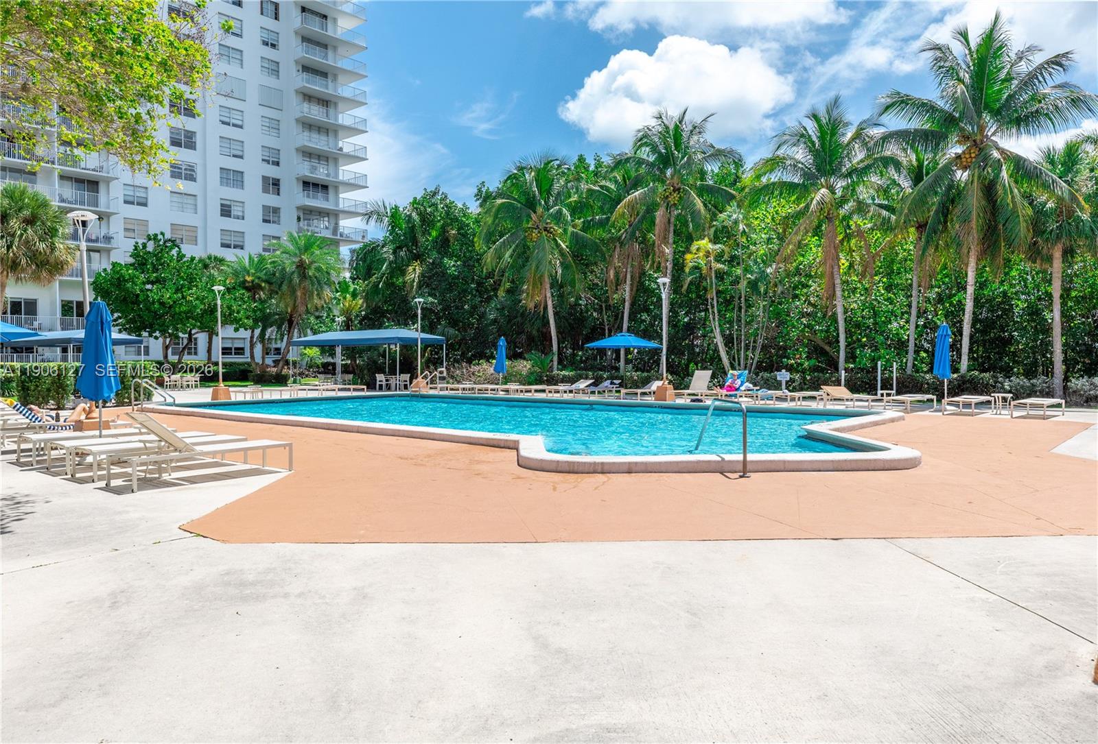 2801 NE 183rd St #1516W, Aventura FL 33160