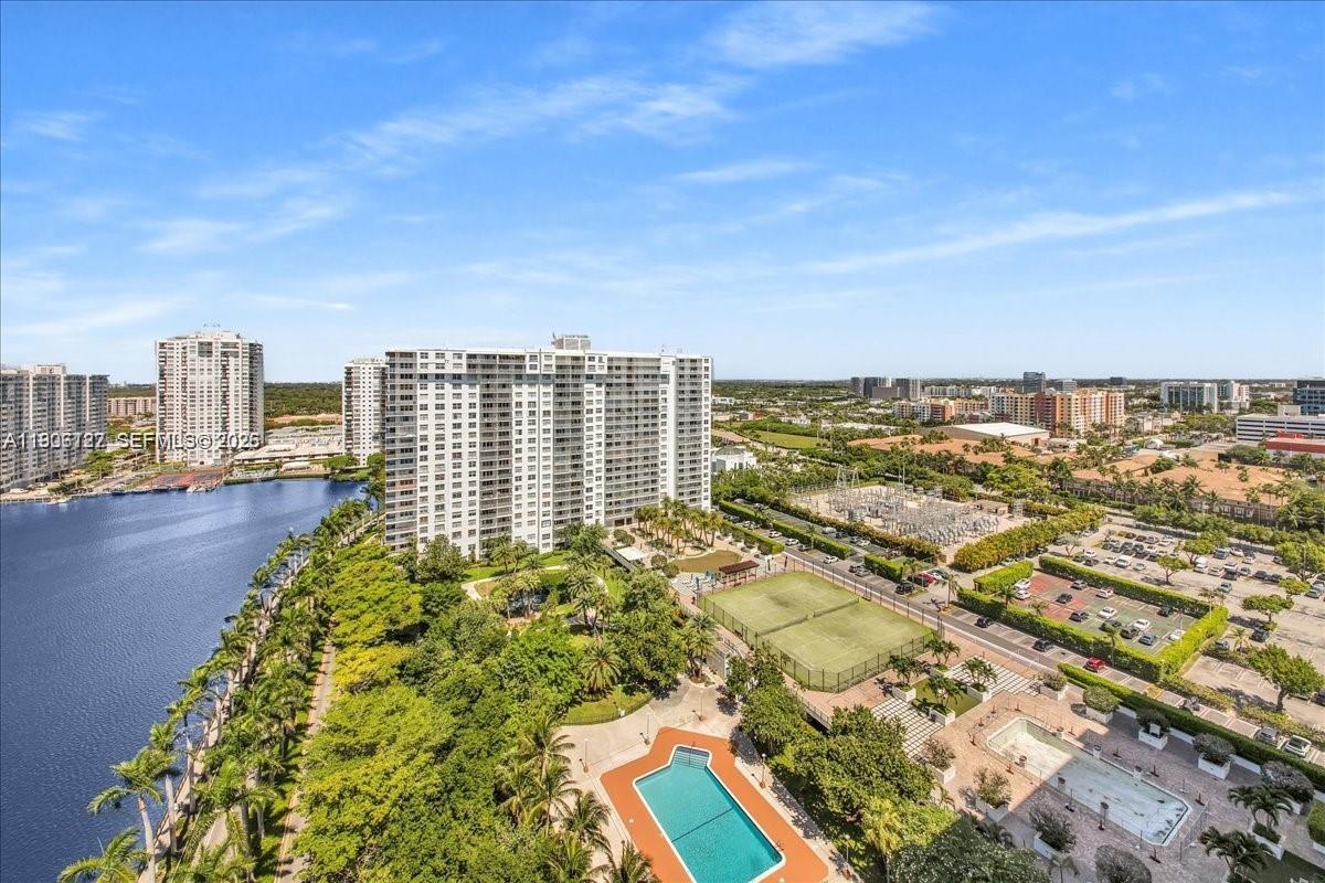 2801 NE 183rd St #1516W, Aventura FL 33160