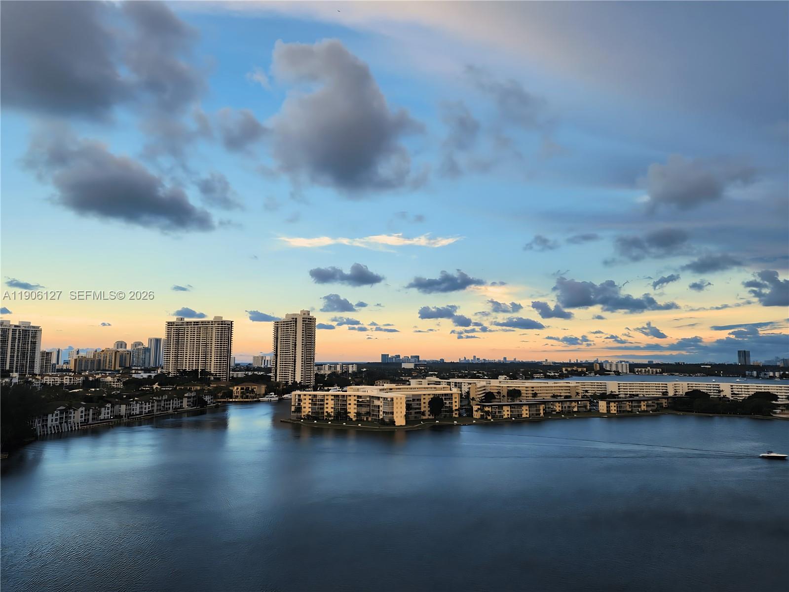 2801 NE 183rd St #1516W, Aventura FL 33160