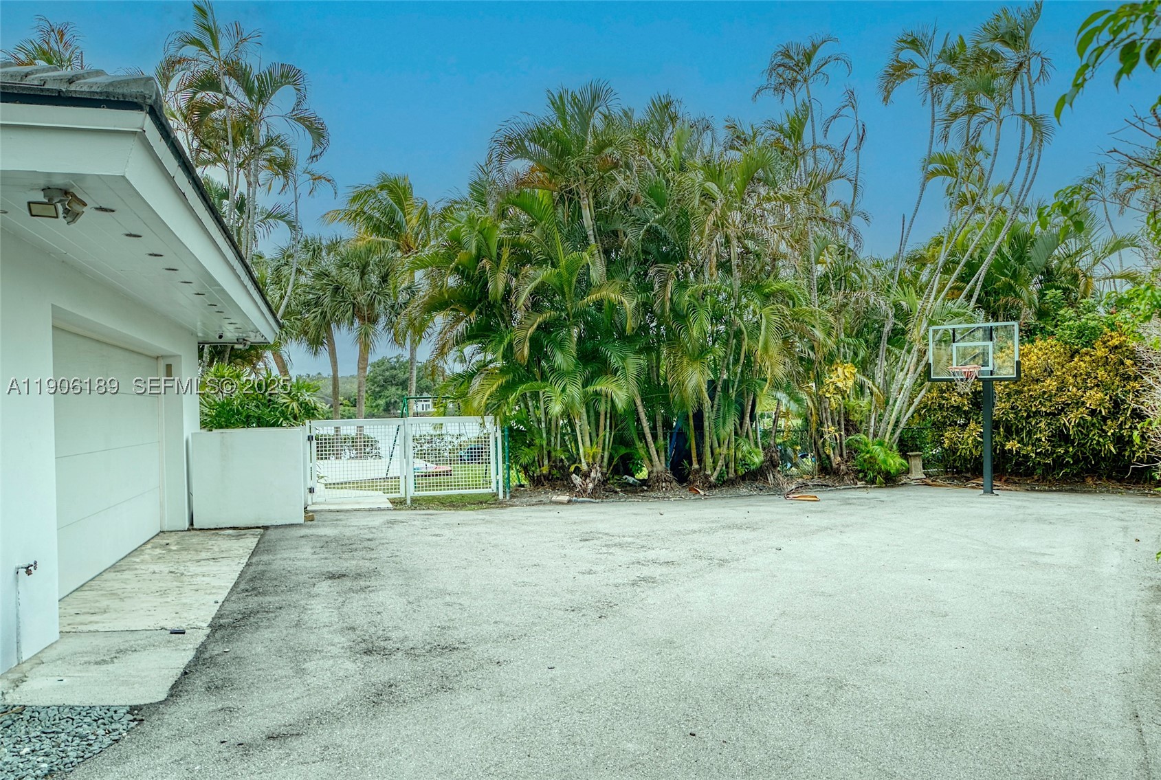 415 Rovino Ave, Coral Gables FL 33156
