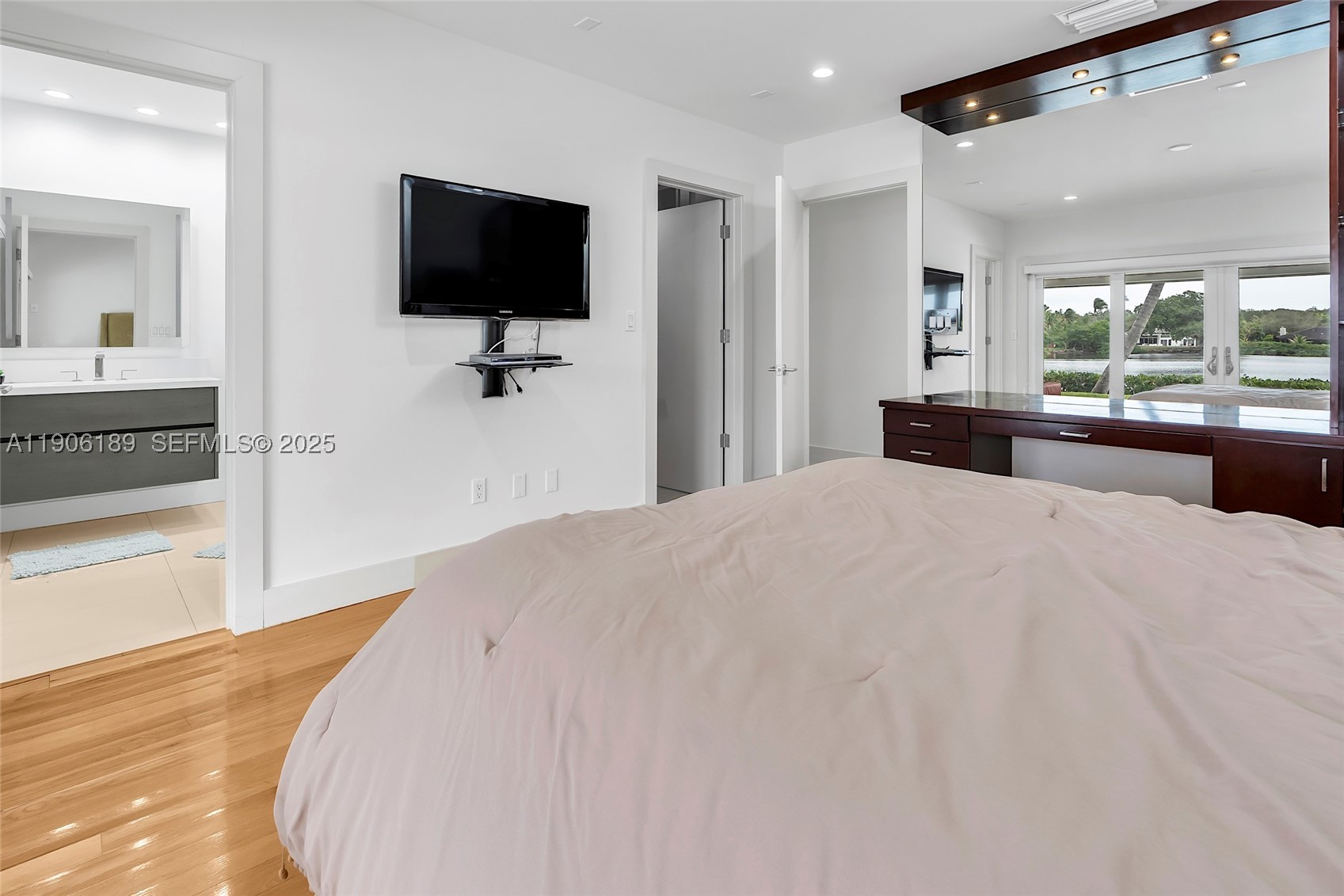 415 Rovino Ave, Coral Gables FL 33156