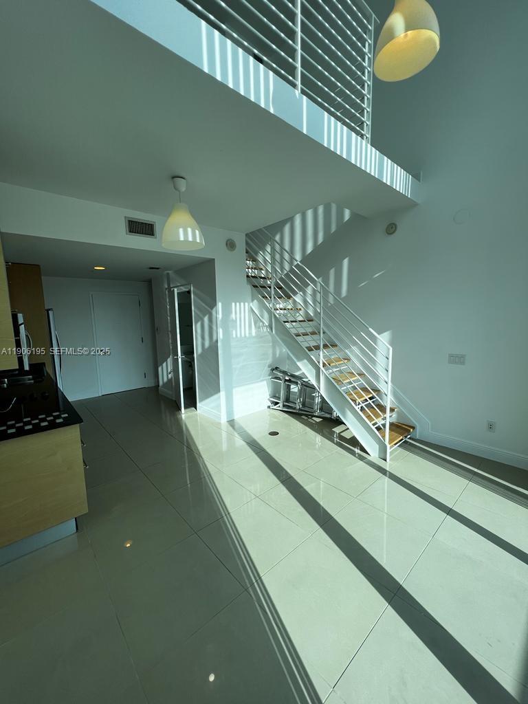60 SW 13th St #3003, Miami FL 33130